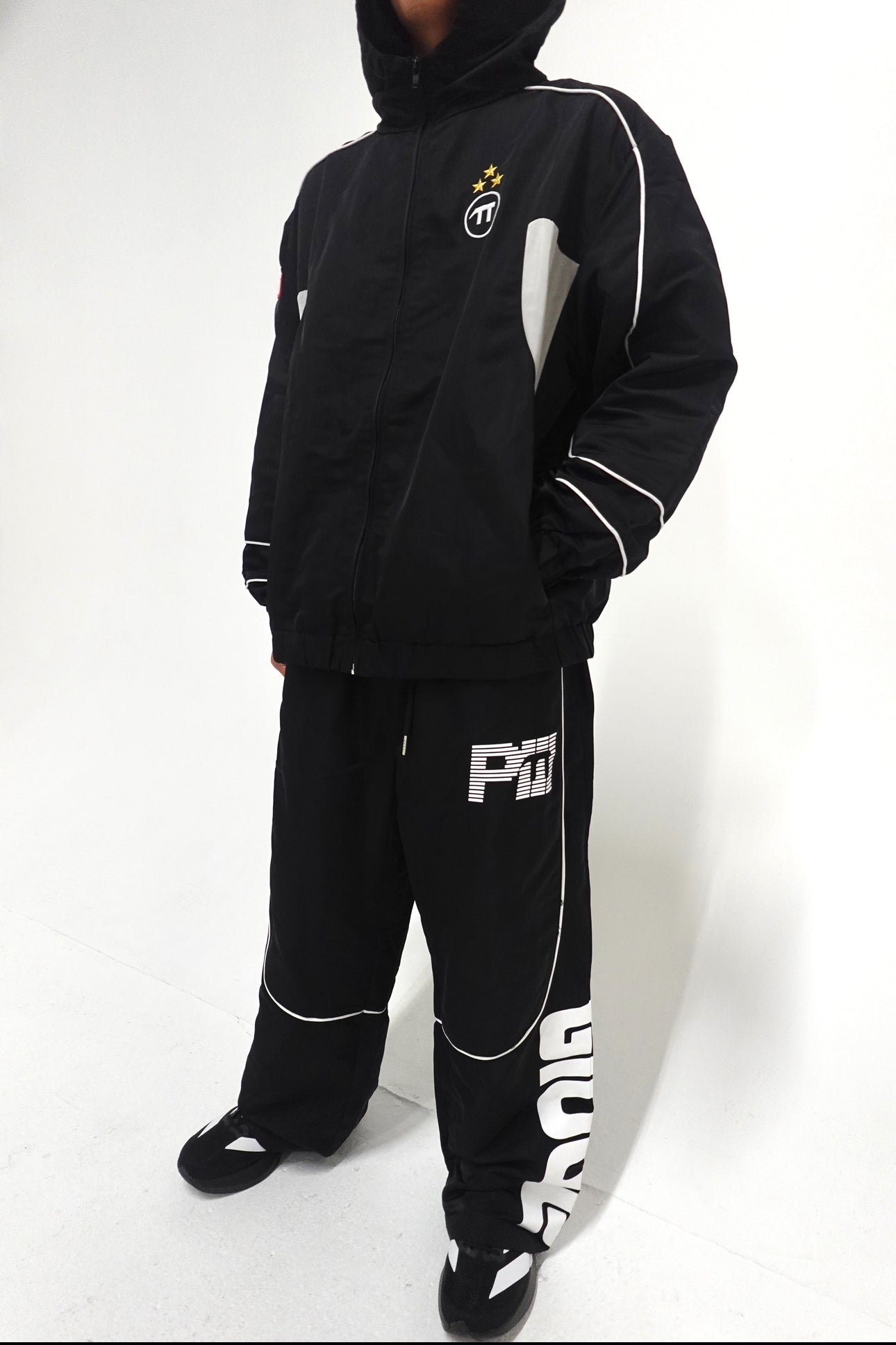 WORLD TRACKPANTS
